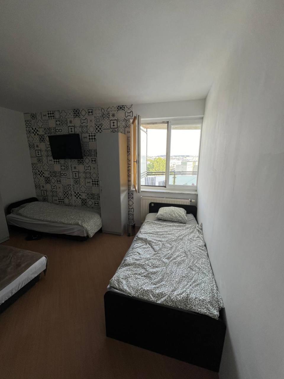 Hostel „U Sashka” Warszawa Zewnętrze zdjęcie