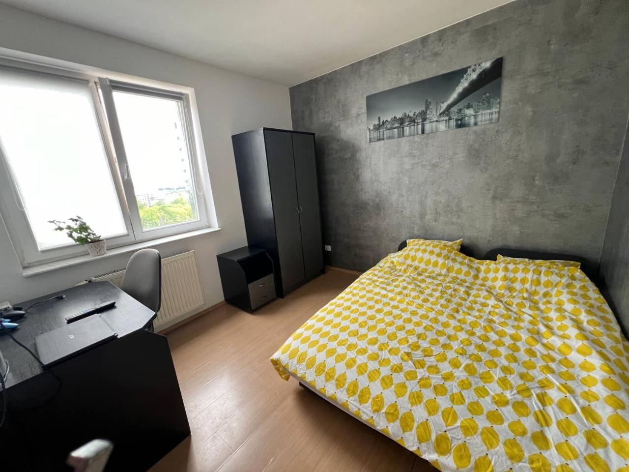 Hostel „U Sashka” Warszawa Zewnętrze zdjęcie